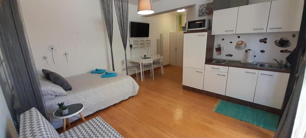Apartment Nina Pula Exterior foto